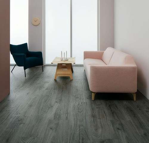 Forbo Allura anthracite oak raum