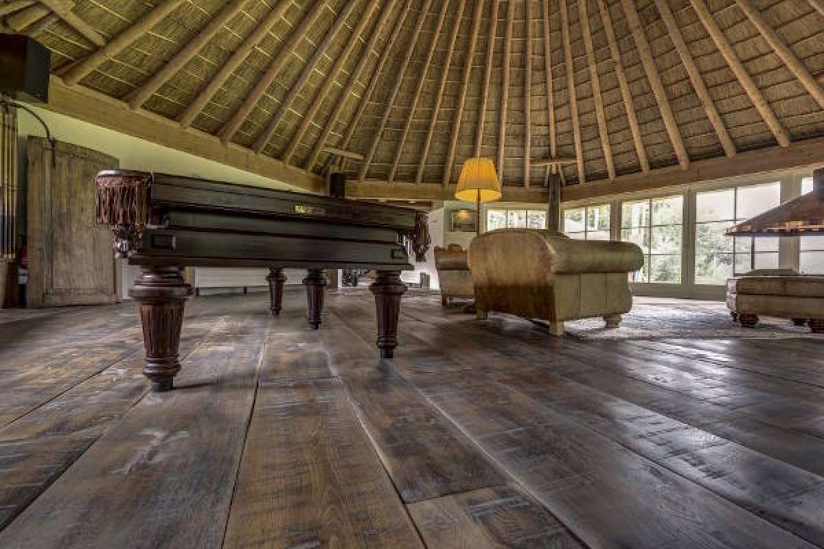 dry aged 7018-raumbild