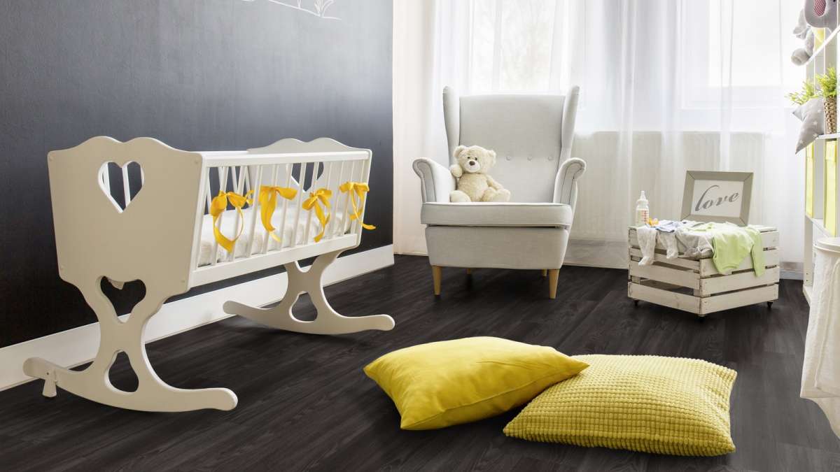 Objectflor Expona Commercial Black Elm Raumbild-1 Objectflor Expona Commercial Black Elm Raumbild-1