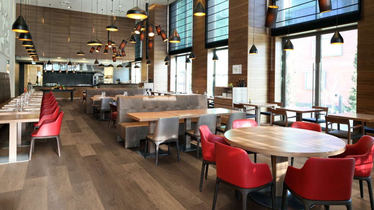 Expona Commercial Provence Oak 4113 Raumbild Expona Commercial Provence Oak 4113 Raumbild
